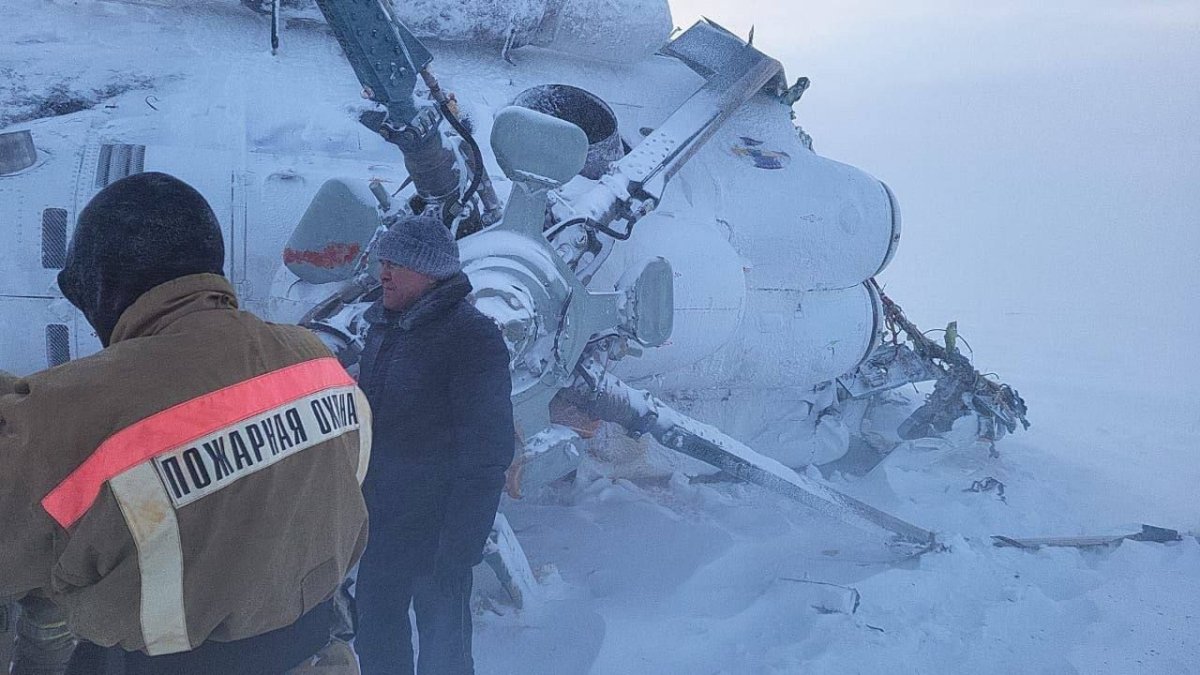 При жесткой посадке вертолета в ЗКО погибли 4 сотрудника МЧС