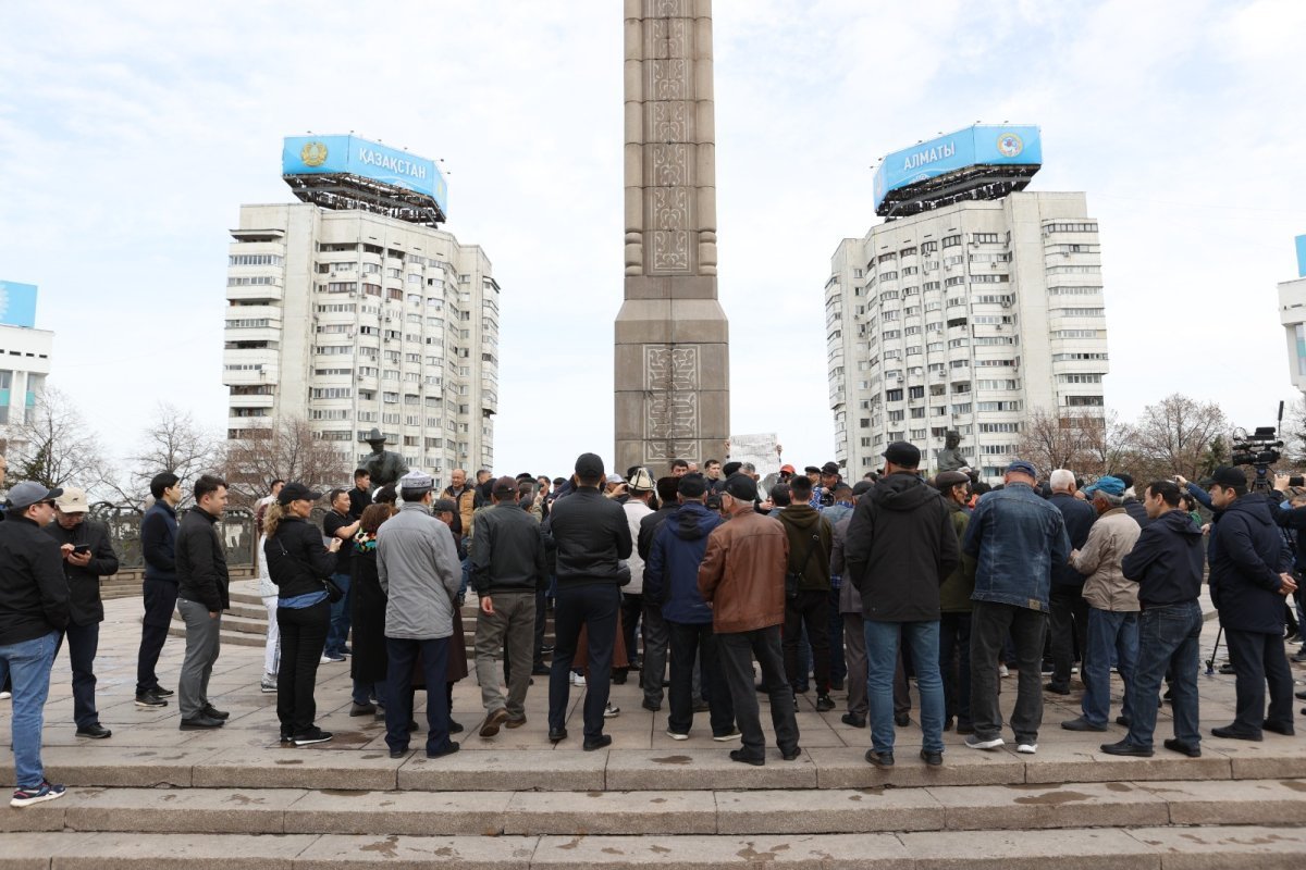 Участников митинга «народного парламента» оштрафовали