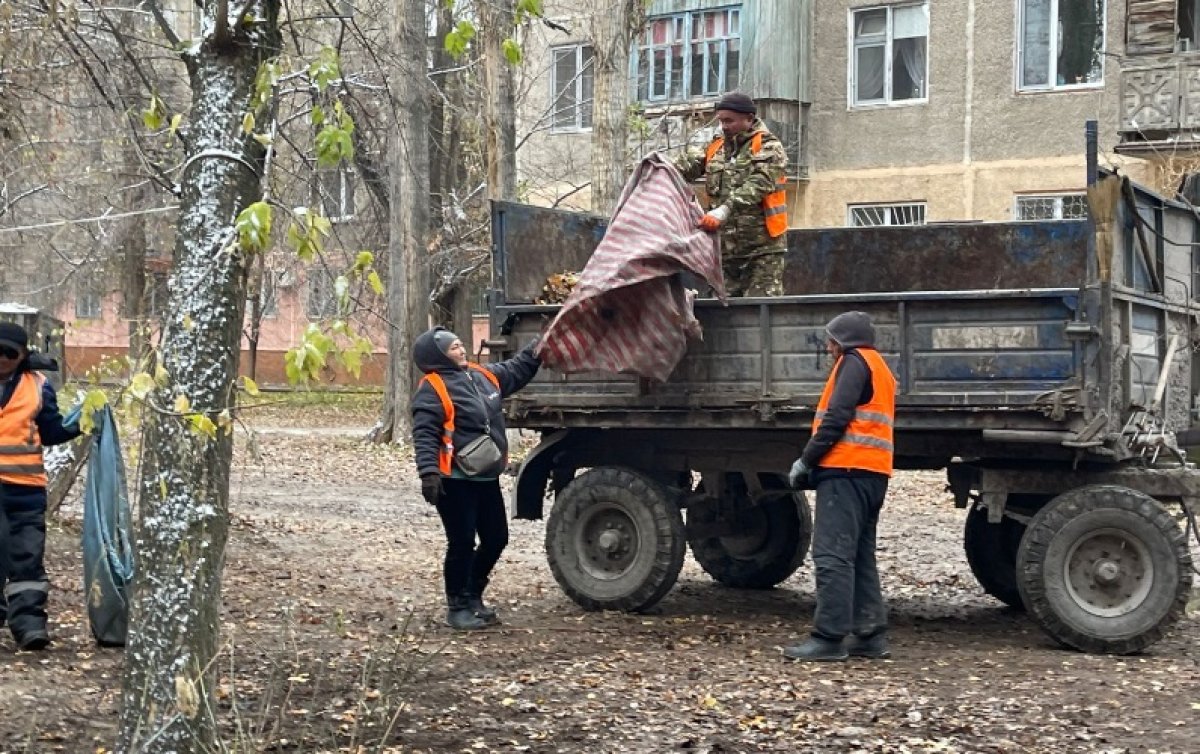 В Жамбылской области продолжается экологическая акция «Чистый Казахстан»