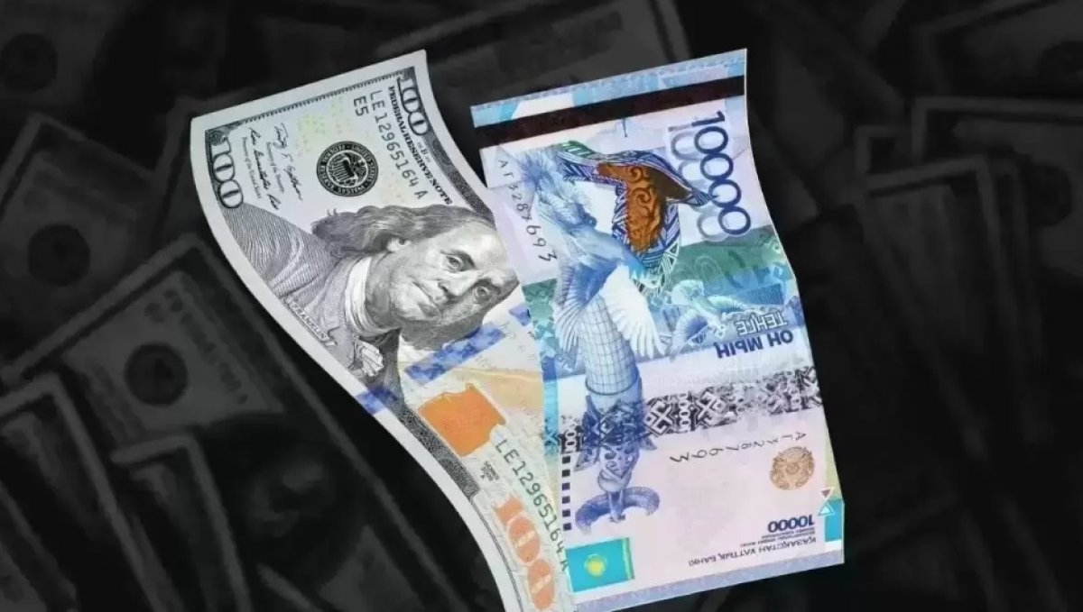 Резкий рост курса доллара в Казахстане произошел на фоне высокого объема торгов