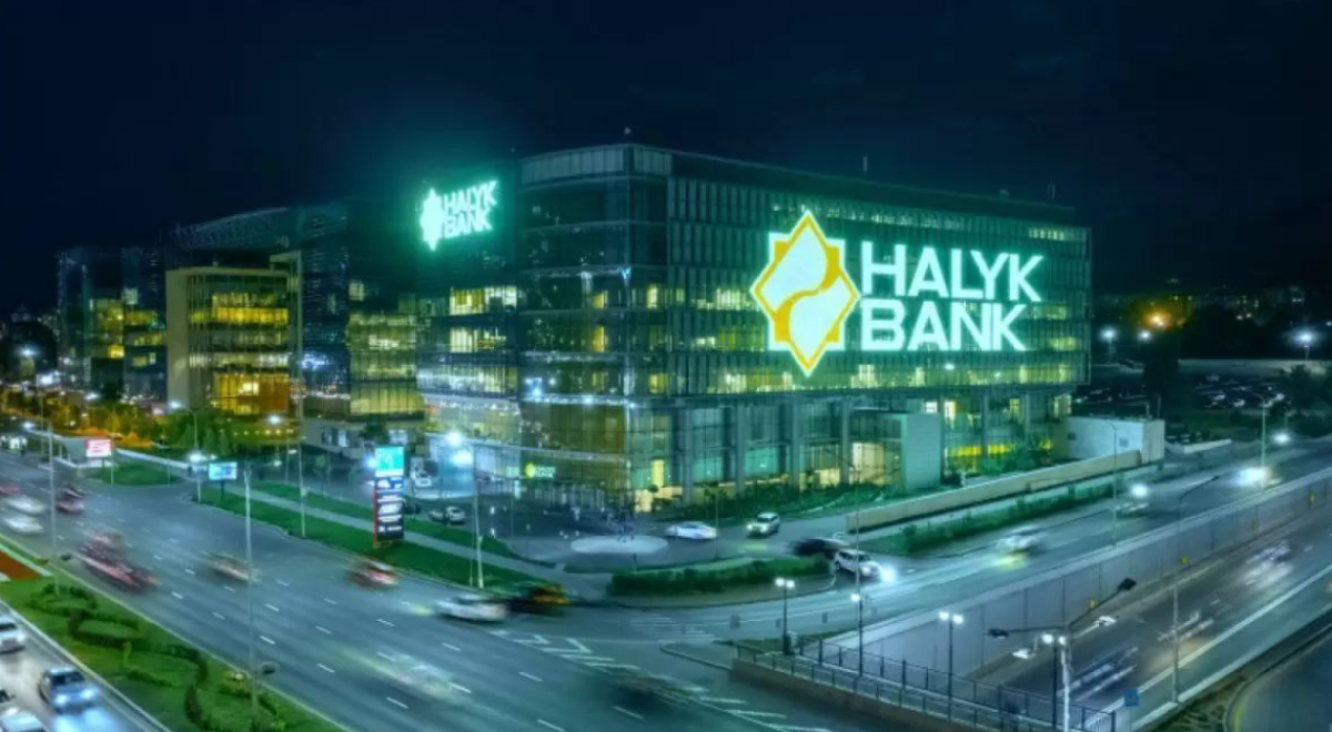 Halyk Bank повысил комиссию на переводы с 150 до 200 тенге