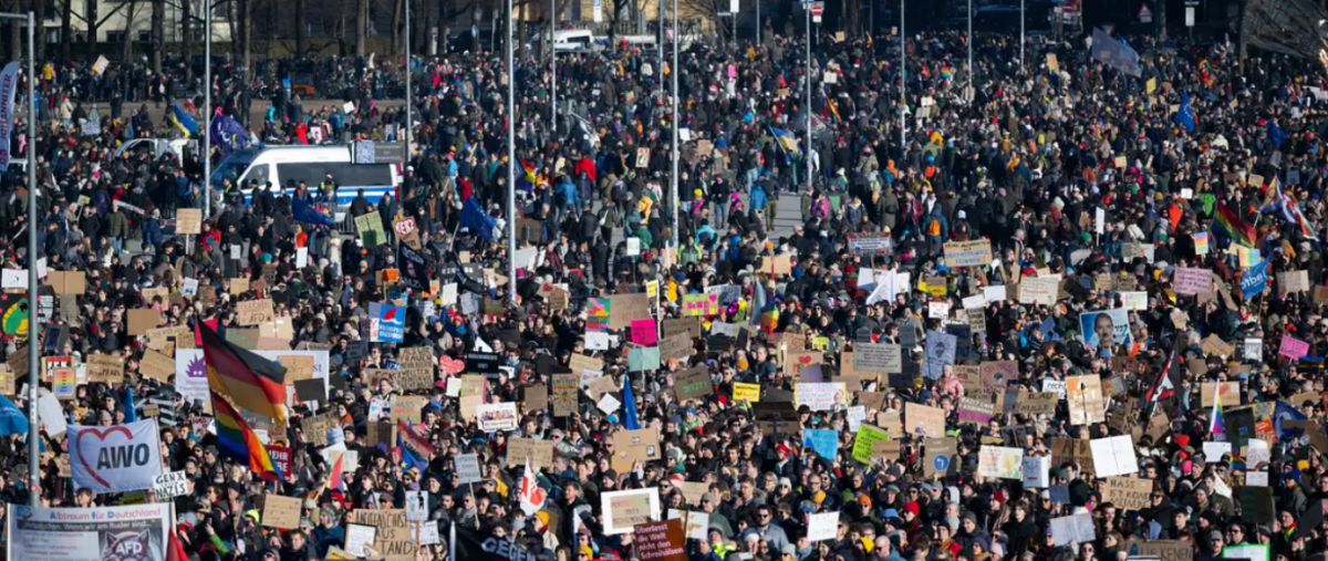 250 тысяч человек в Мюнхене вышли на протест против "Альтернативы для Германии"