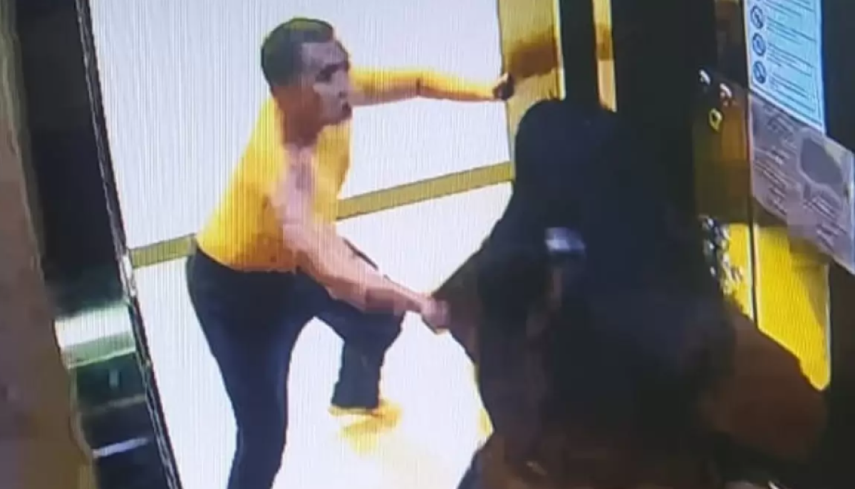 Обвиненного в абьюзе актера Шарипа Серика арестовали на пять суток