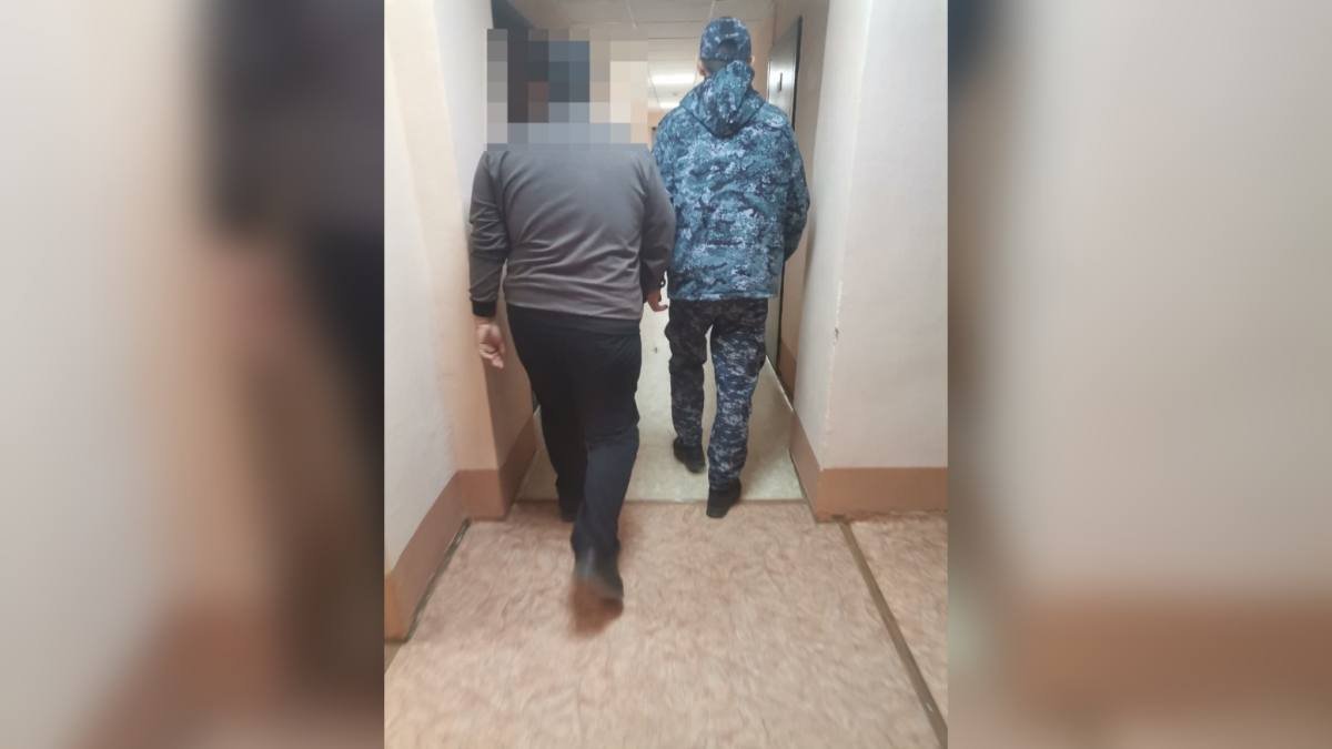 Студентов вербовали в Астане для работы на мошенников