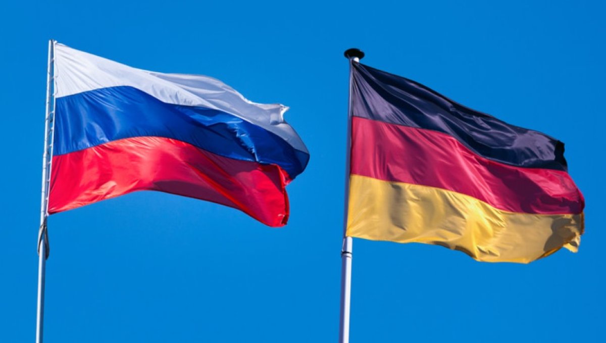 Политики России и Германии тайно встречались в Баку