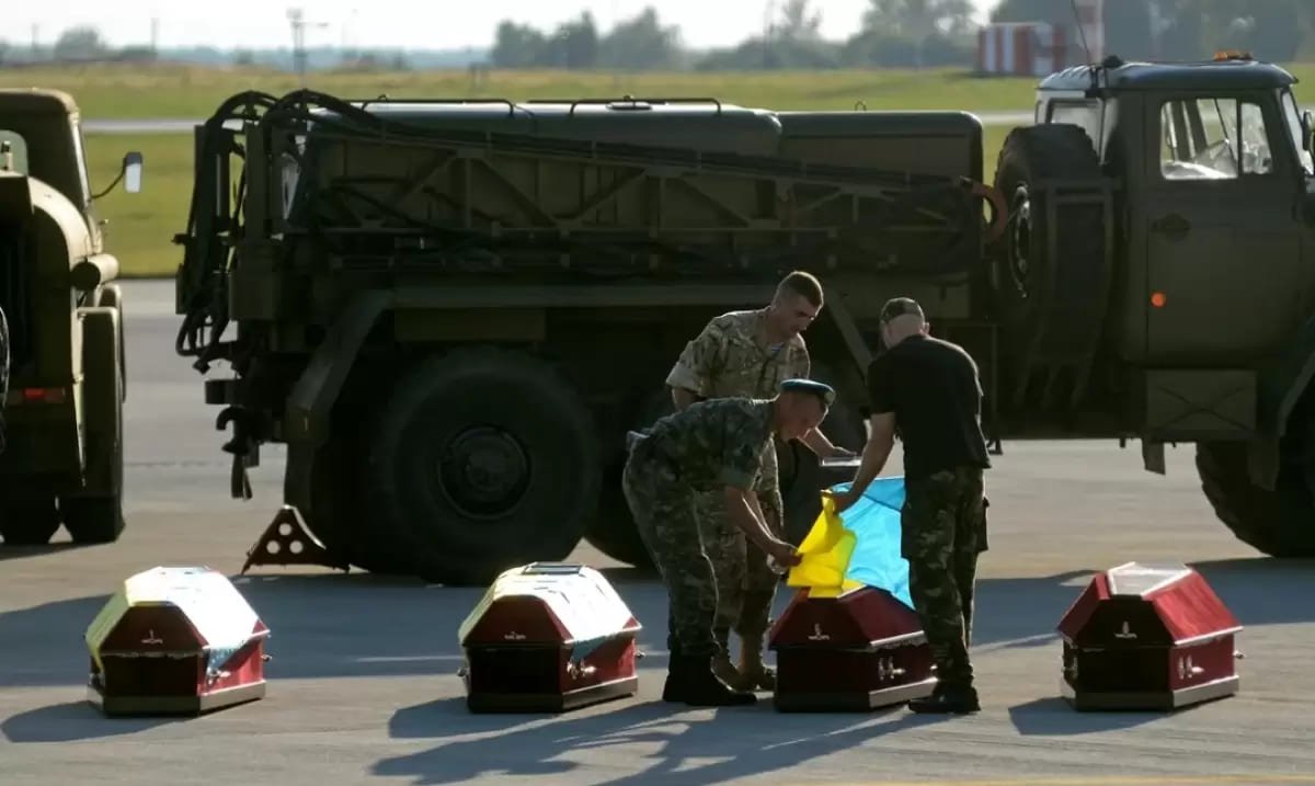 Украина и Россия обменялись телами военных: Киеву вернули свыше 900 погибших