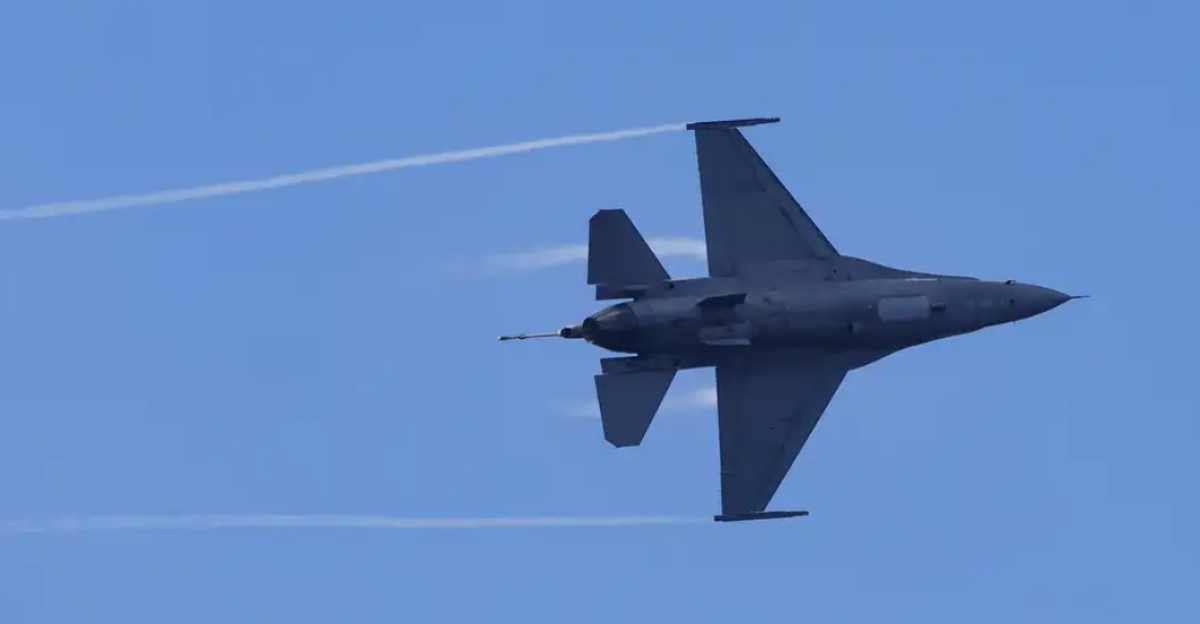 Нидерланды завершат передачу Украине всех 24 истребителей F-16