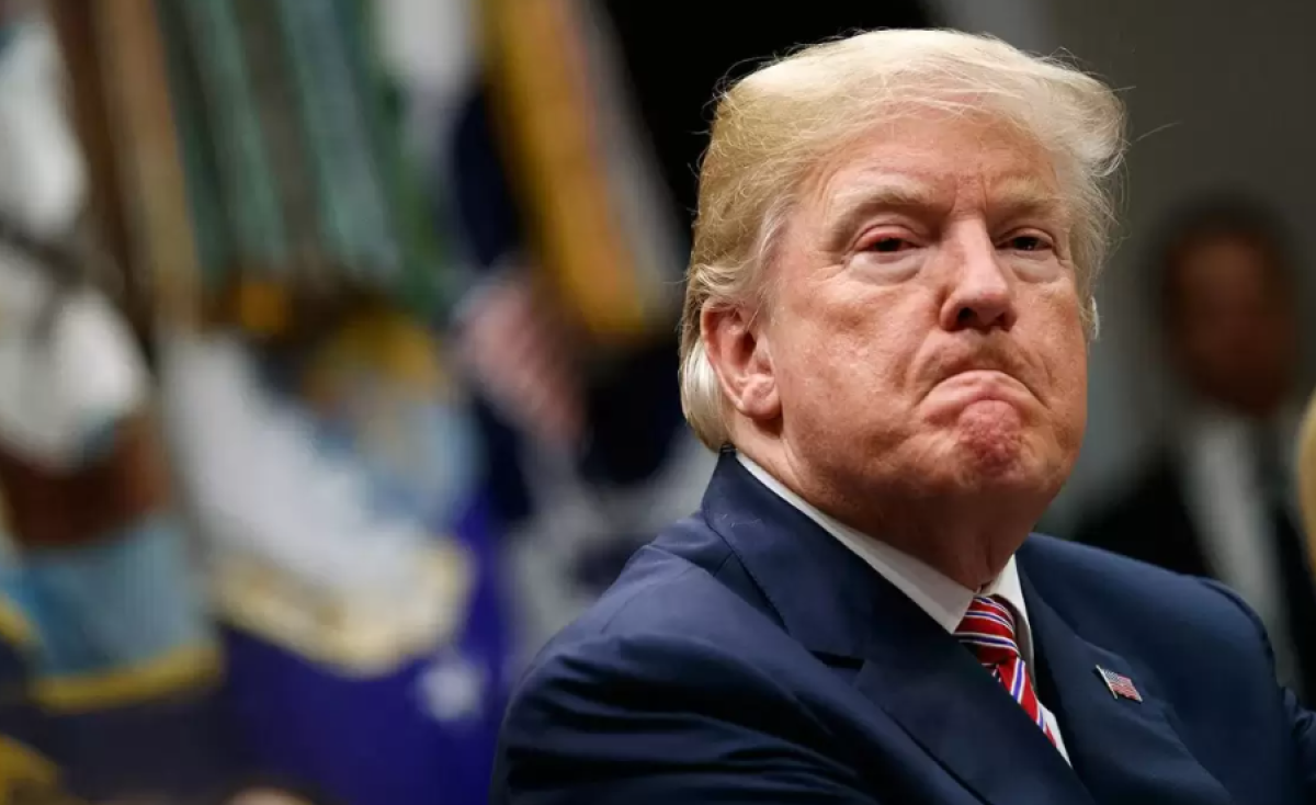 Трамп отложил 50% пошлины на товары из ЕС до июля