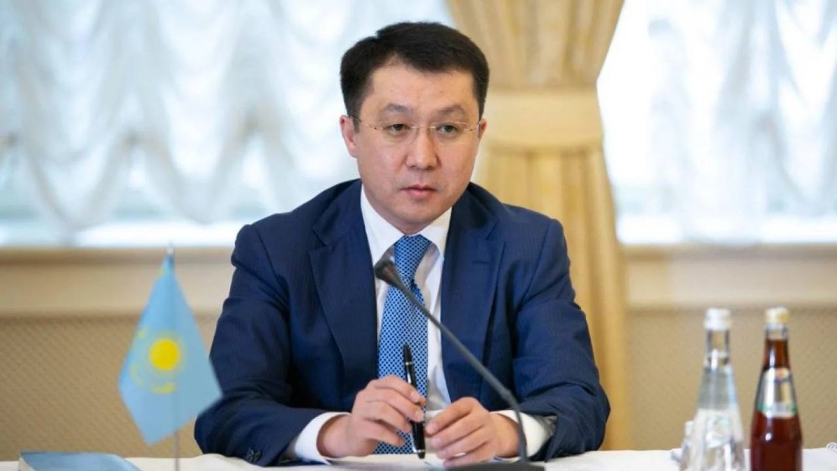 Самый молодой министр Казахстана отправлен в отставку