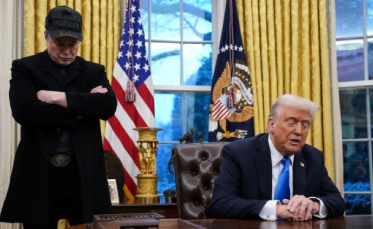 Акции Tesla упали на фоне новой ссоры Маска и Трампа