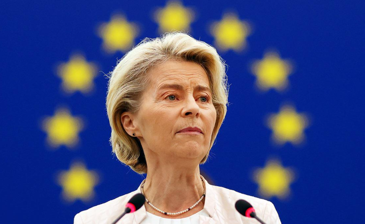 Фон дер Ляйен грозит вотум недоверия в Европарламенте