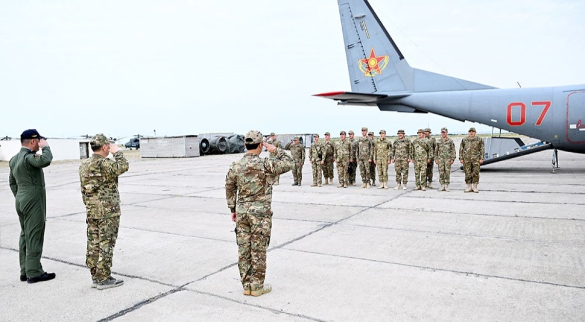 Военные Казахстана прибыли в Азербайджан: стала известна причина