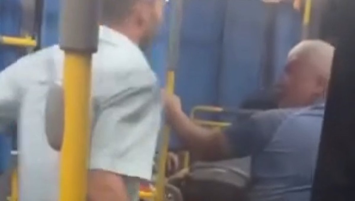 Пенсионера избили в автобусе в Алматы