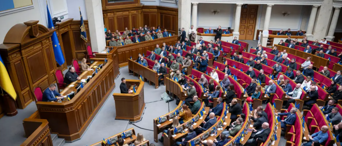 Военное положение в Украине продлили до ноября