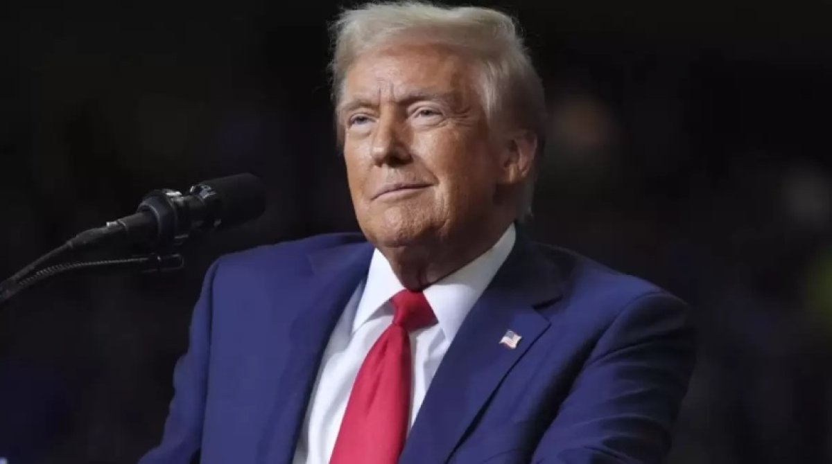 Трамп призвал опубликовать данные по cкандальному делу миллиардера Эпштейна