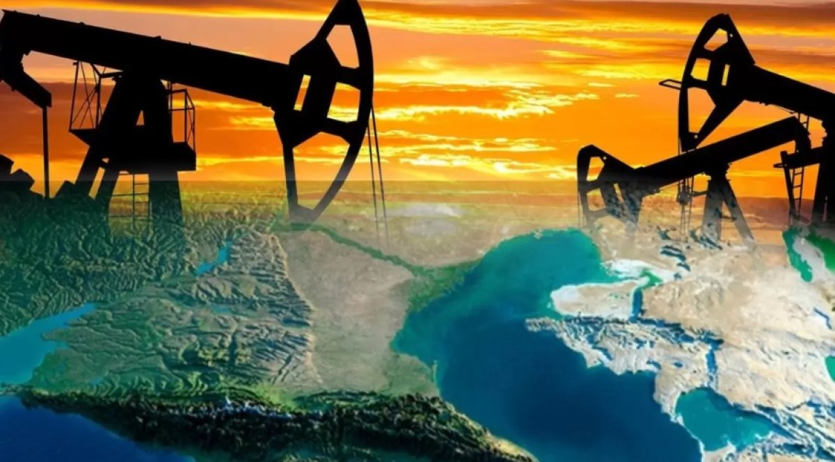 Минэнерго отрицает остановку поставок казахстанской нефти через порты России