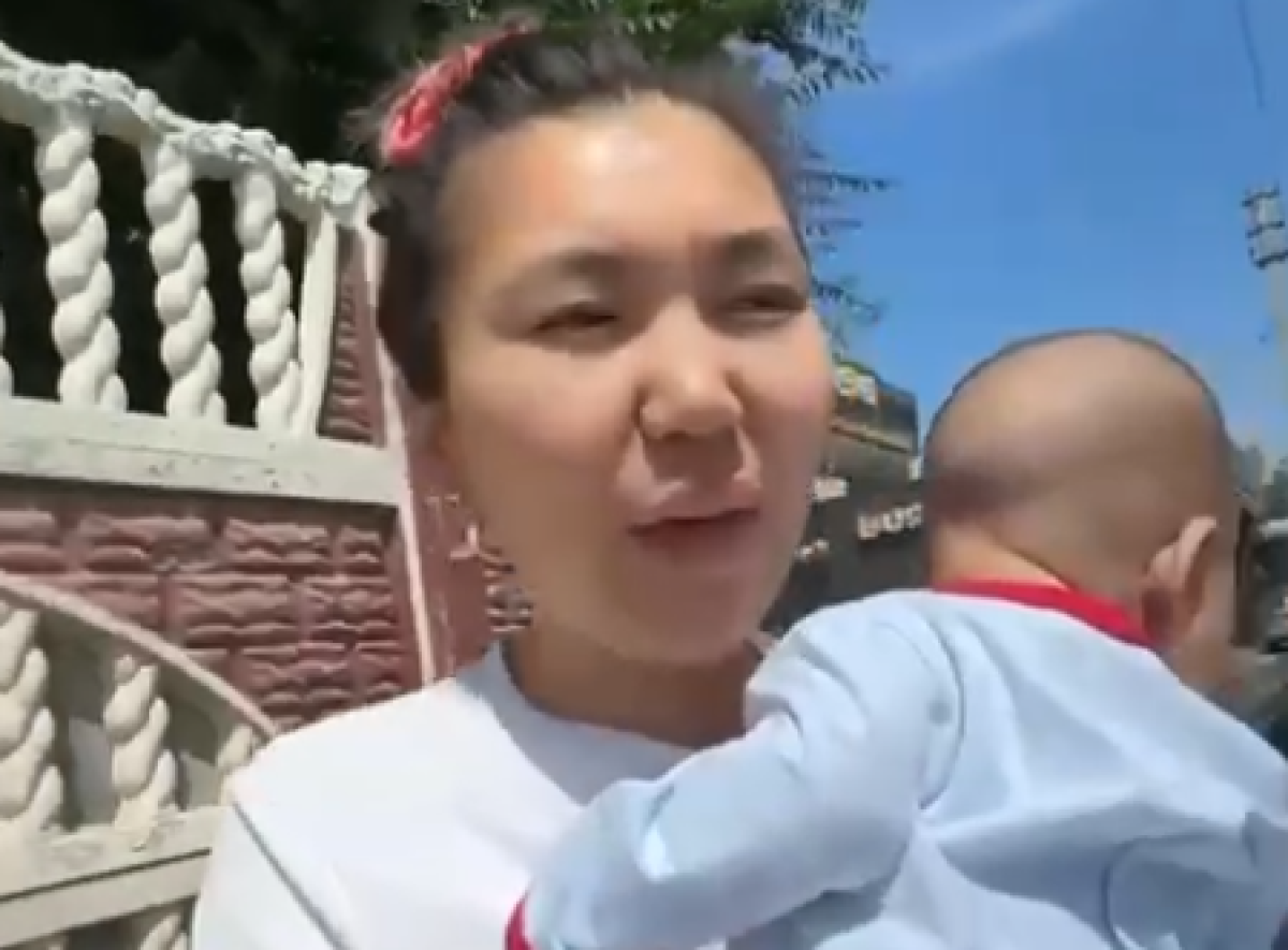 Скандальное видео в TikTok стоило блогерше из Атырау штрафа