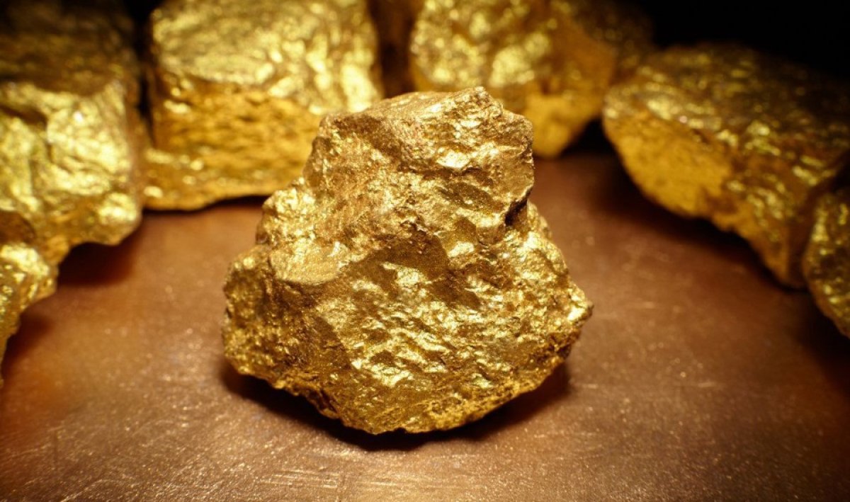 Компания казахстанского олигарха выплатила руководству 2,5 млрд тенге