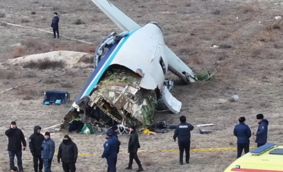 Крушение самолета Bek Air в Алматы: расследование возобновят
