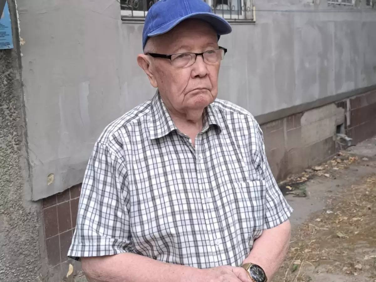 Остался без квартиры: профессор Какен Камзин рассказал, как стал жертвой аферистов