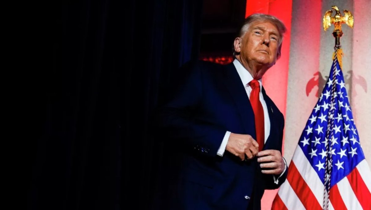 Трамп объявил о вступлении в силу новых пошлин для ЕС