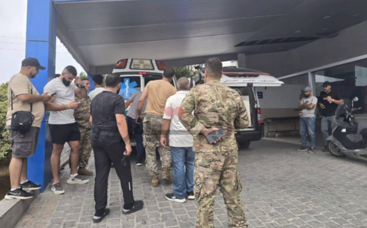 В Ливане при взрыве на складе оружия погибли шесть военных