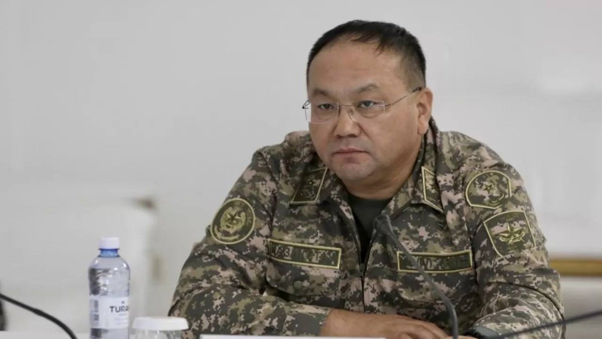 Генерал-майор Бурамбаев стал замминистра обороны: что о нём известно