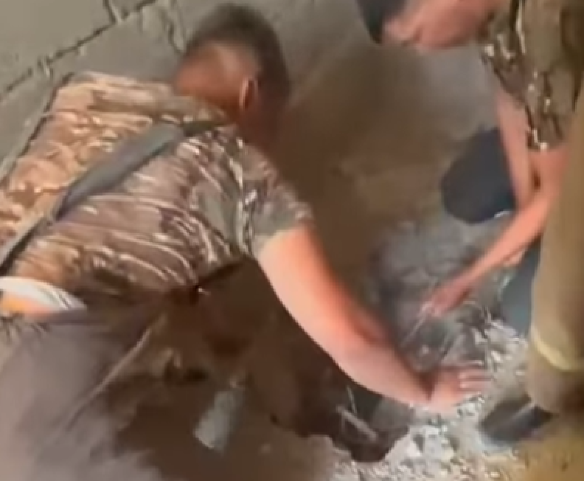 В Туркестане спасли годовалого ребенка из туалета