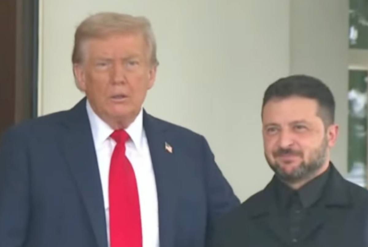 Зеленский пришёл к Трампу в пиджаке вместо камуфляжа