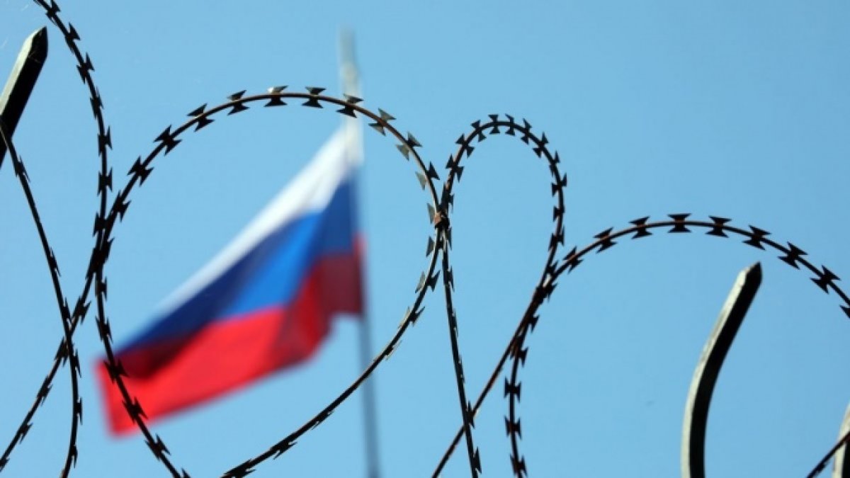 ЕС рассматривает введение вторичных санкций против стран, которые помогают России