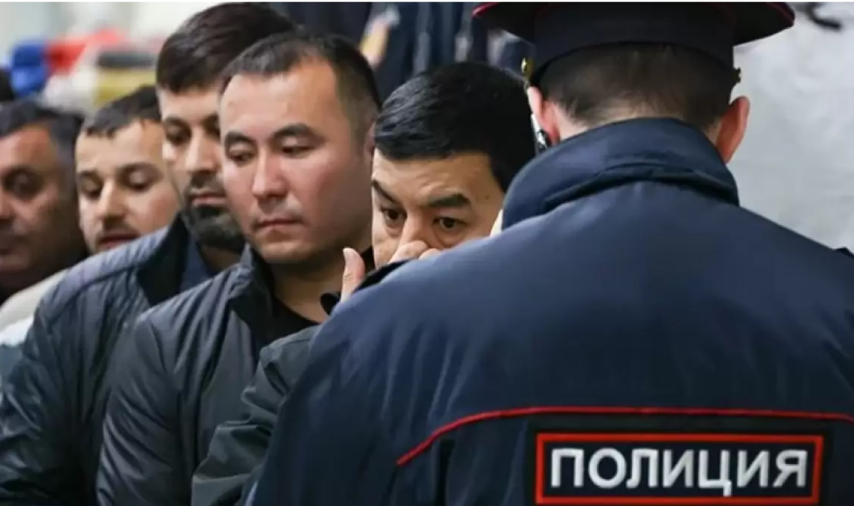 Трудовым мигрантам могут запретить привозить свои семьи в Россию