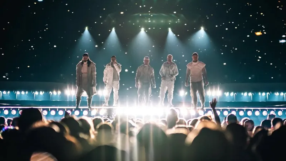 "Рахмет, Алматы!": Backstreet Boys поздравили горожан с Днём города