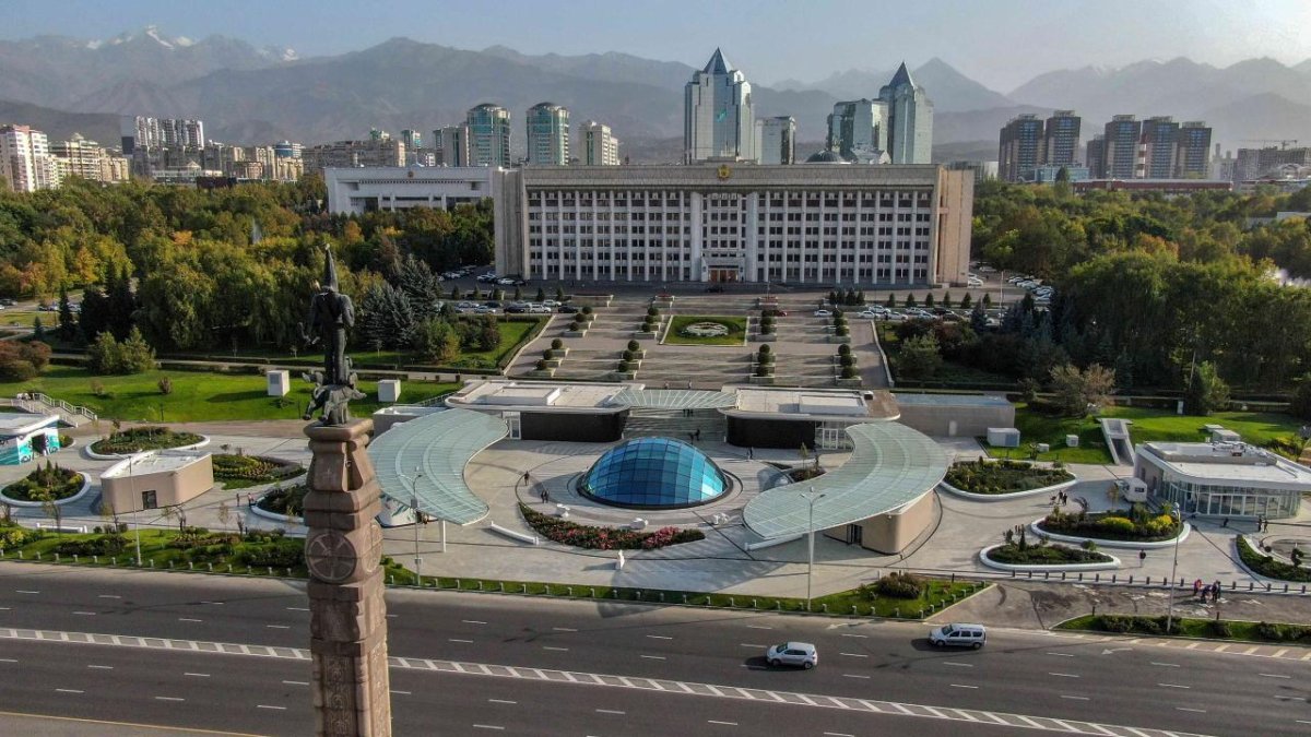 Южная столица и крупнейший мегаполис: Алматы отмечает День города