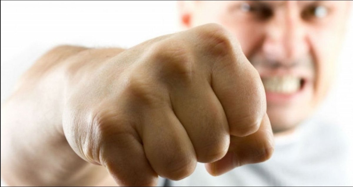 Избиение пожилого мужчины в вытрезвителе Костаная попало на видео