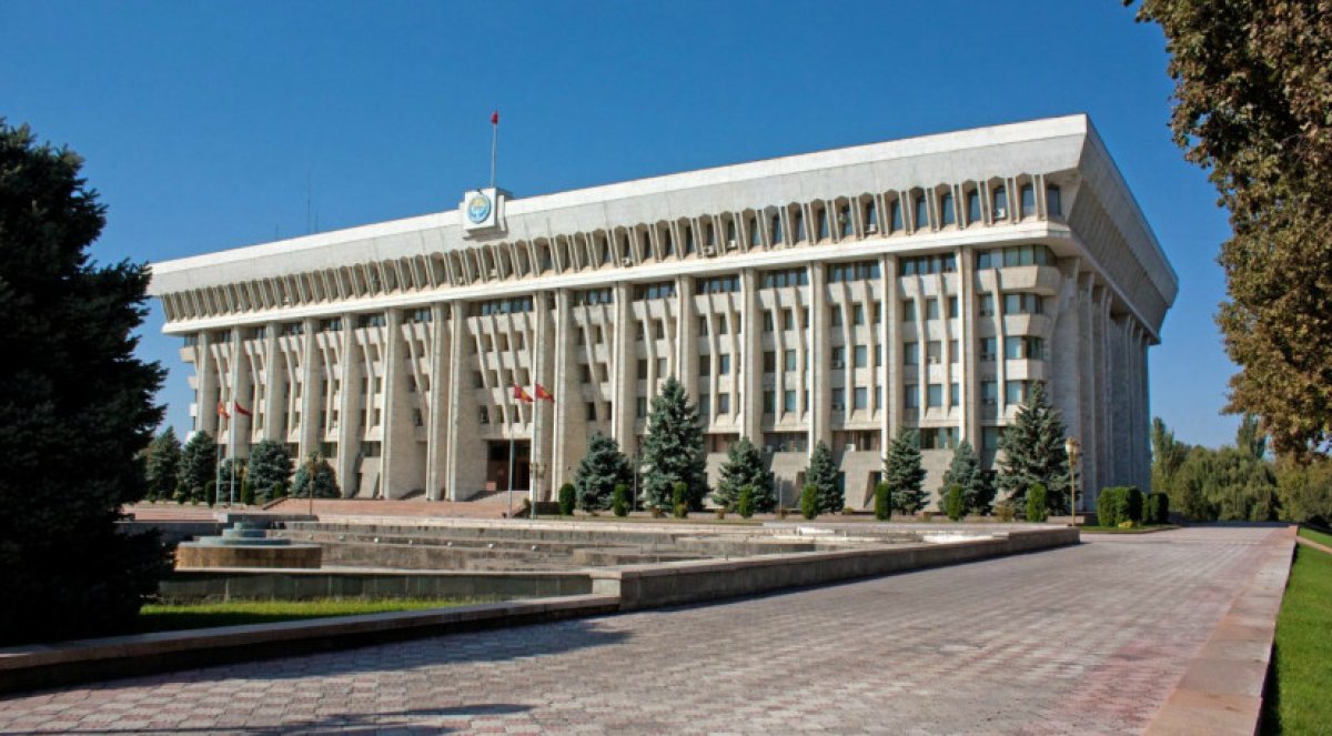 В Кыргызстане назначили дату досрочных выборов в парламент
