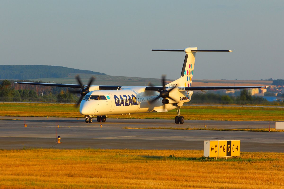 Конфликт в Qazaq Air: пилоты обратились к руководству из-за условий труда