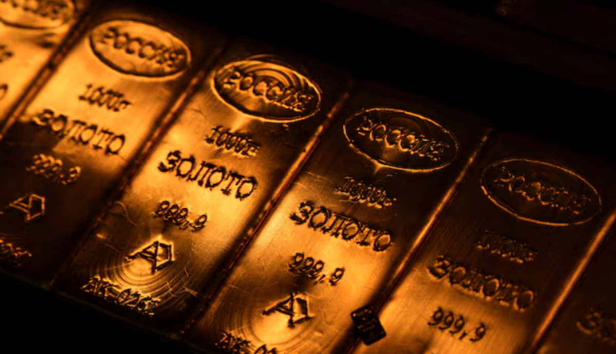 “Лучшая неделя за 17 лет”: цена на золото взлетела выше $4,300