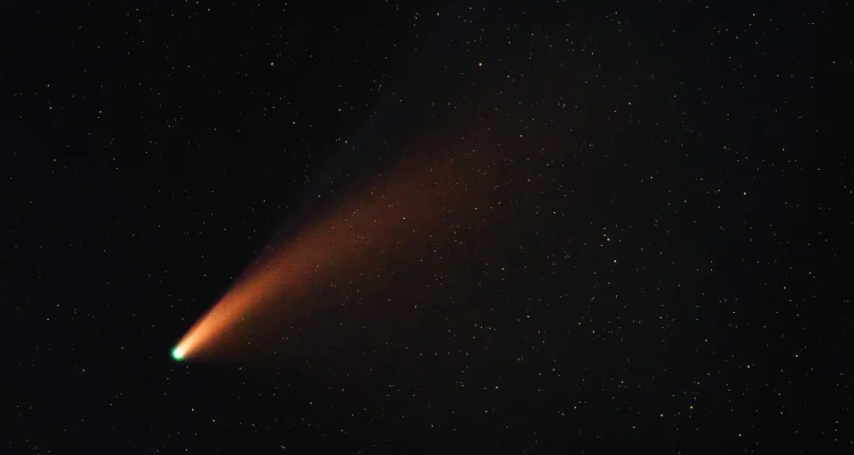 Астрономы сообщили дату максимального сближения кометы Lemmon