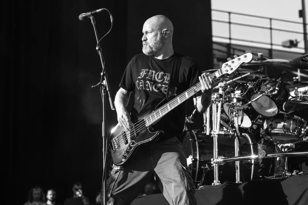 Умер бас-гитарист Limp Bizkit Сэм Риверс
