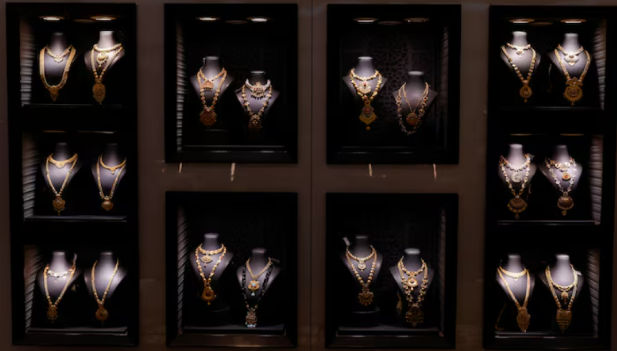 Цены на золото падают: что снижает спрос на безопасные активы?