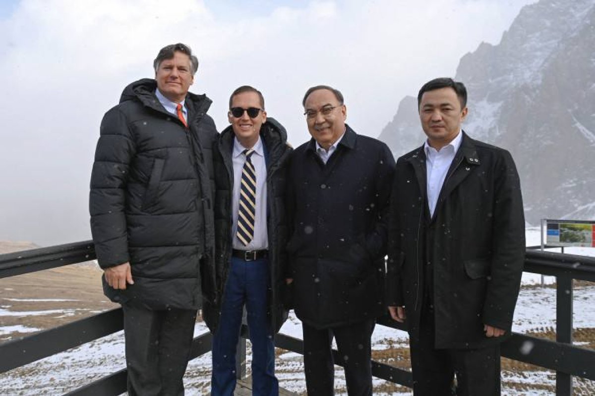 Спецпредставитель Трампа и заместитель госсекретаря США прилетели в Алматы