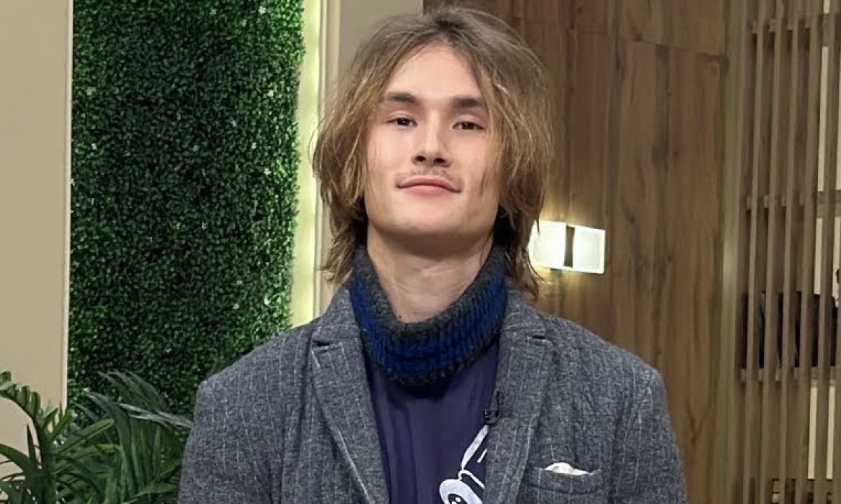 Сын Батырхана Шукенова рассказал, каким был его отец вне сцены