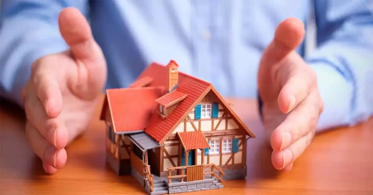 Казахстанцев предупредили о рисках онлайн-сделок с недвижимостью