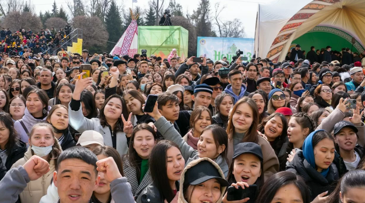 Демограф: Население Казахстана растет вдвое быстрее, чем в России