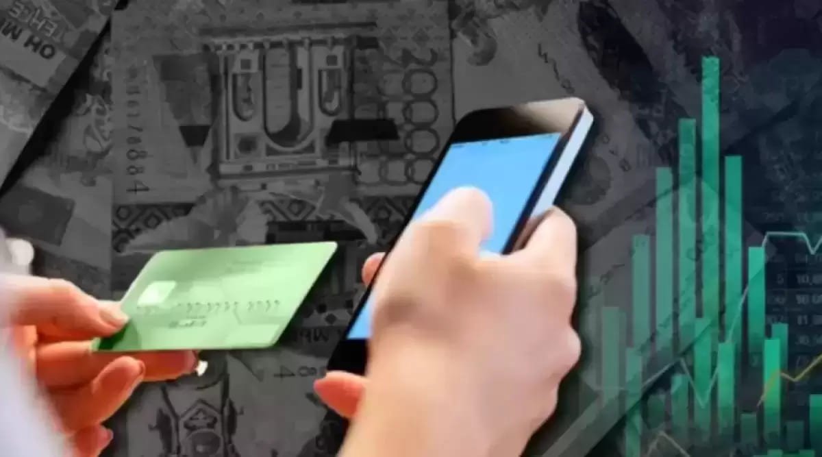 Банкир рассказал, кто видит подписи казахстанцев к мобильным переводам