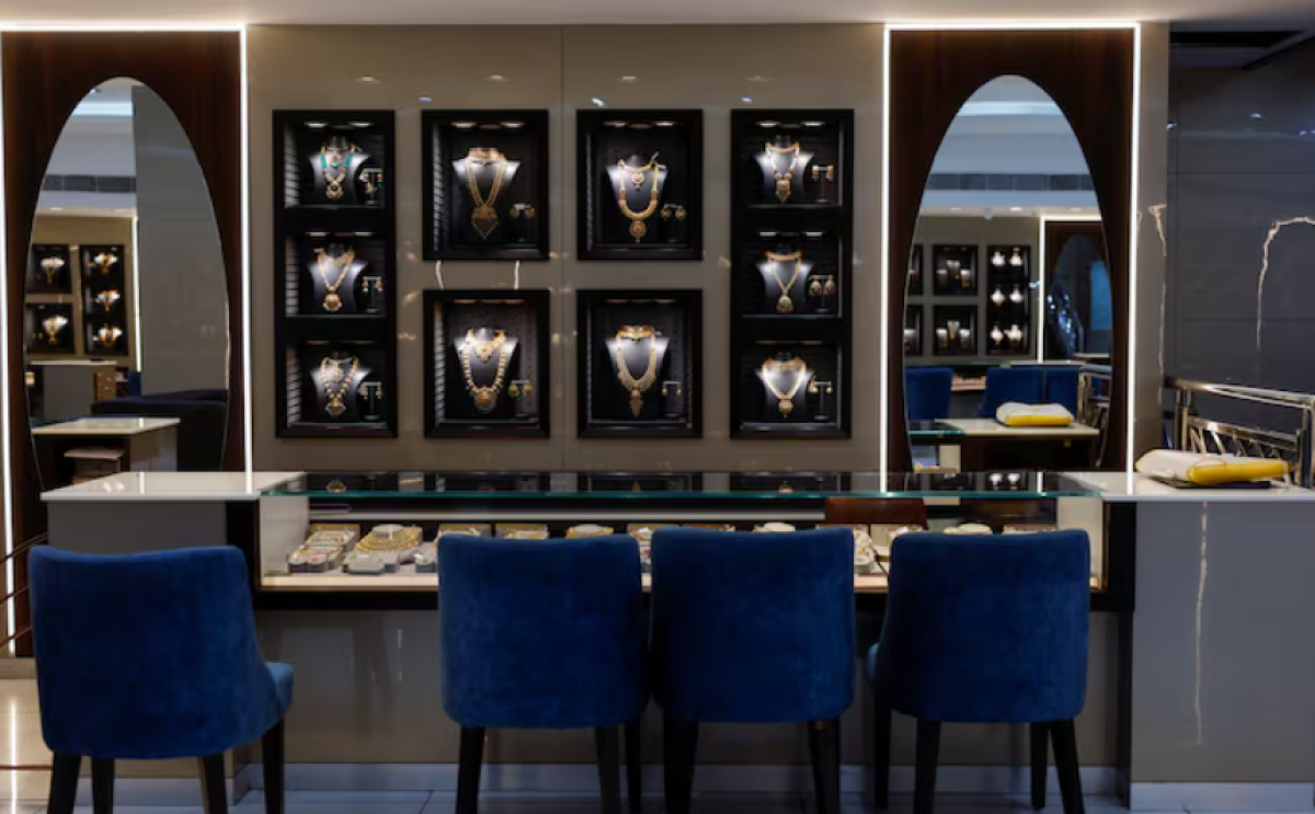 Инвесторы оценивают ставки: почему падают цены на золото