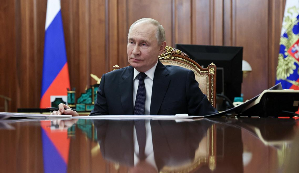 Путин прокомментировал ситуацию с тысячами фур на границе РФ–Казахстан