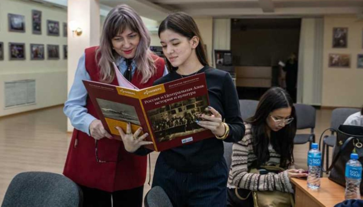 РФ презентовала книгу об истории отношений с Казахстаном в "Русском доме" в Астане