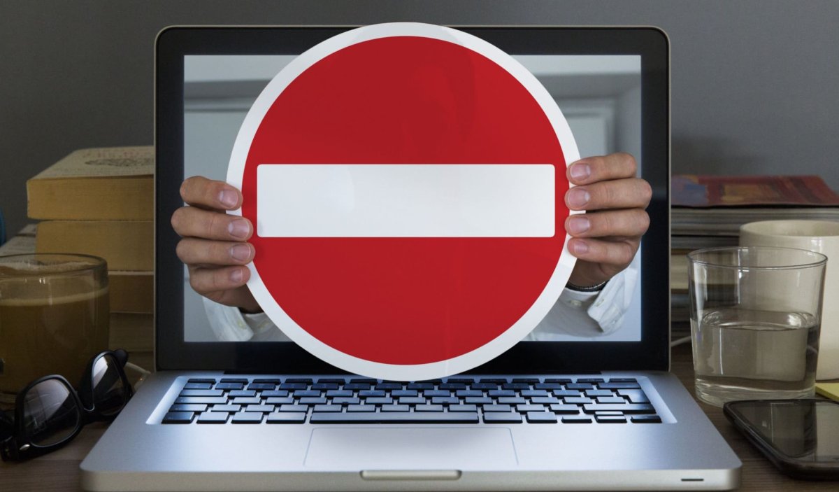 Казахстан решил замедлять зарубежные сервисы за нарушения