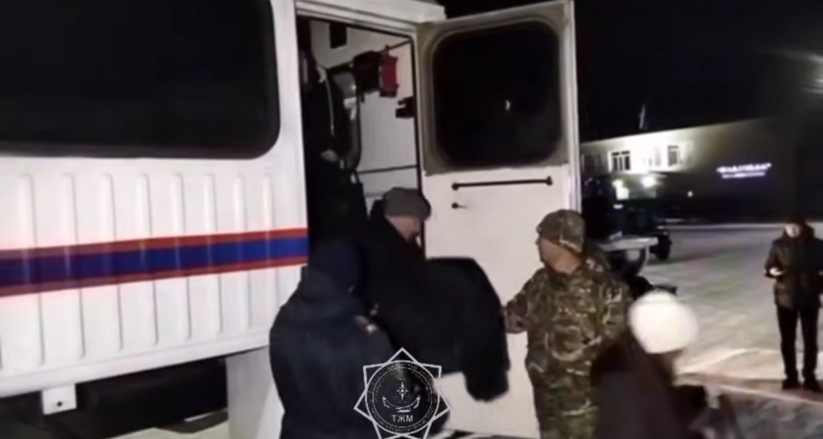 Спасатели вывезли с трассы 53 человека в Актюбинской области